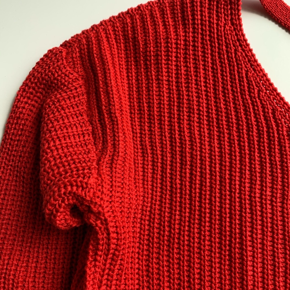 H&M Red Oversized sweater! - Picture 2 of 4